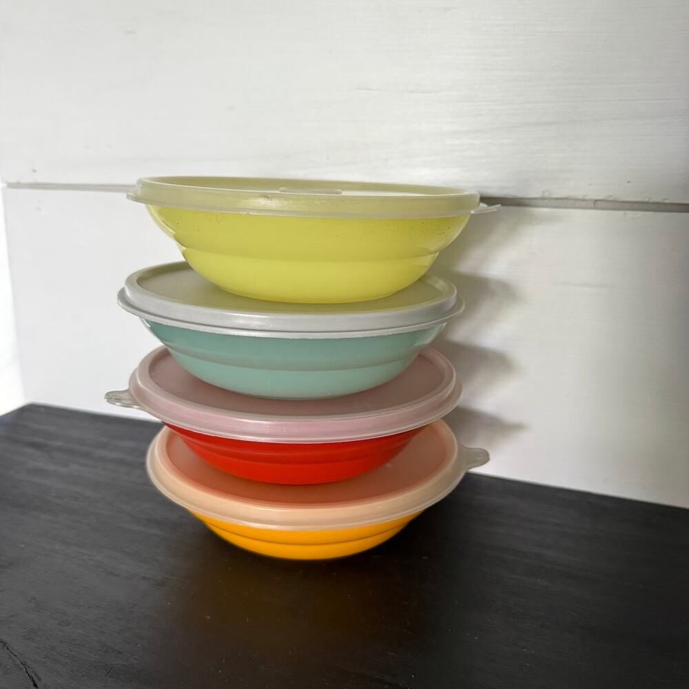 Tupperware cereal bowls